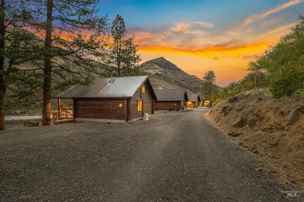 $2,599,000 | 13706 Highway 95, White Bird, ID 83554