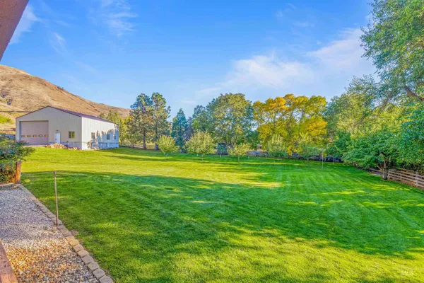 $2,599,000 | 13706 Highway 95, White Bird, ID 83554