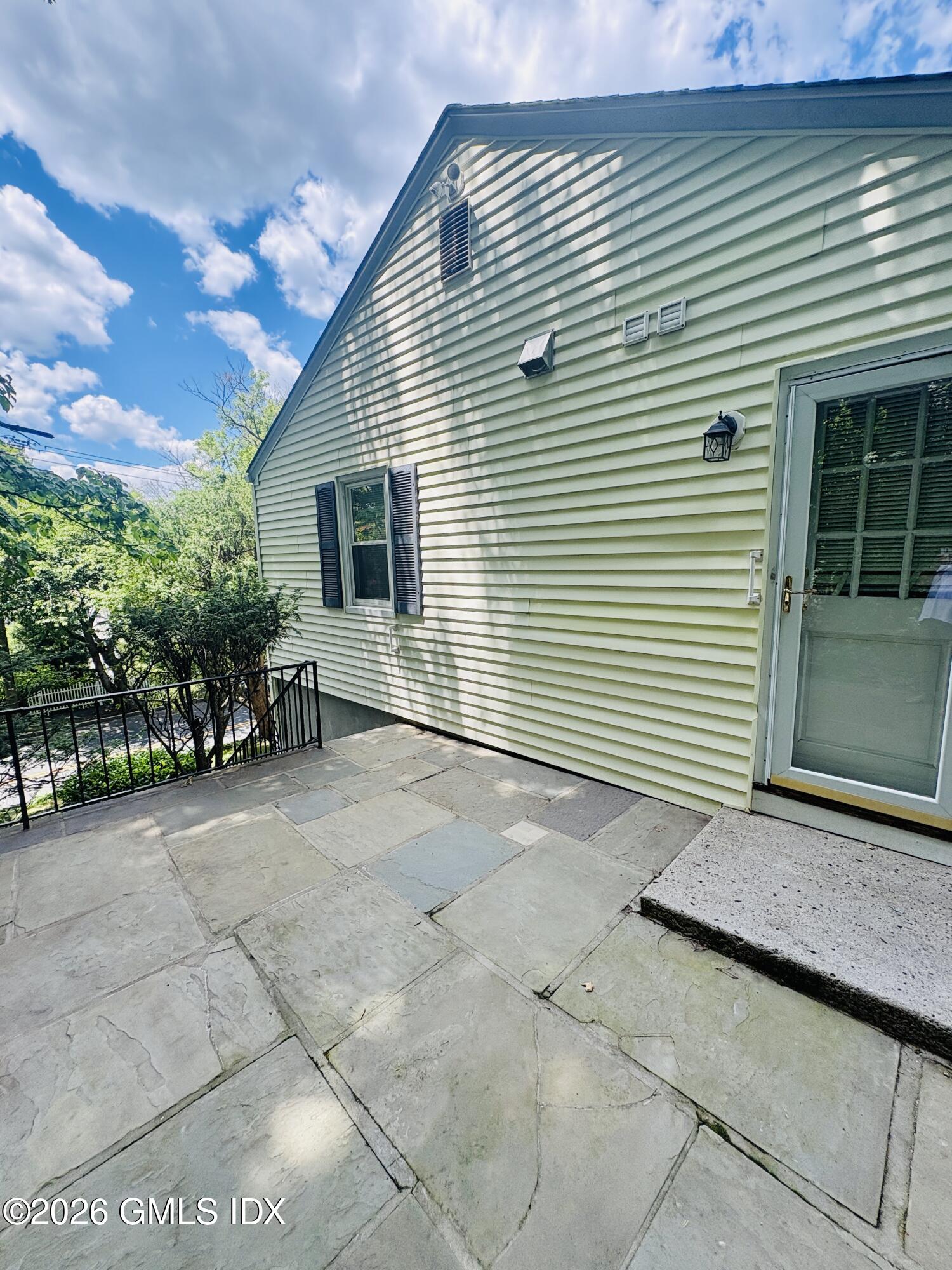 9 Pemberwick Road Greenwich, CT 06831 - Photo 25 of 31 Terrace