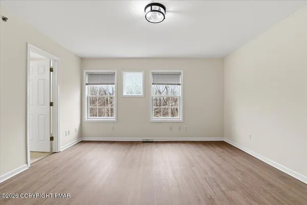 $375,000 | 8 Oak Leaf Lane, East Stroudsburg, PA 18301