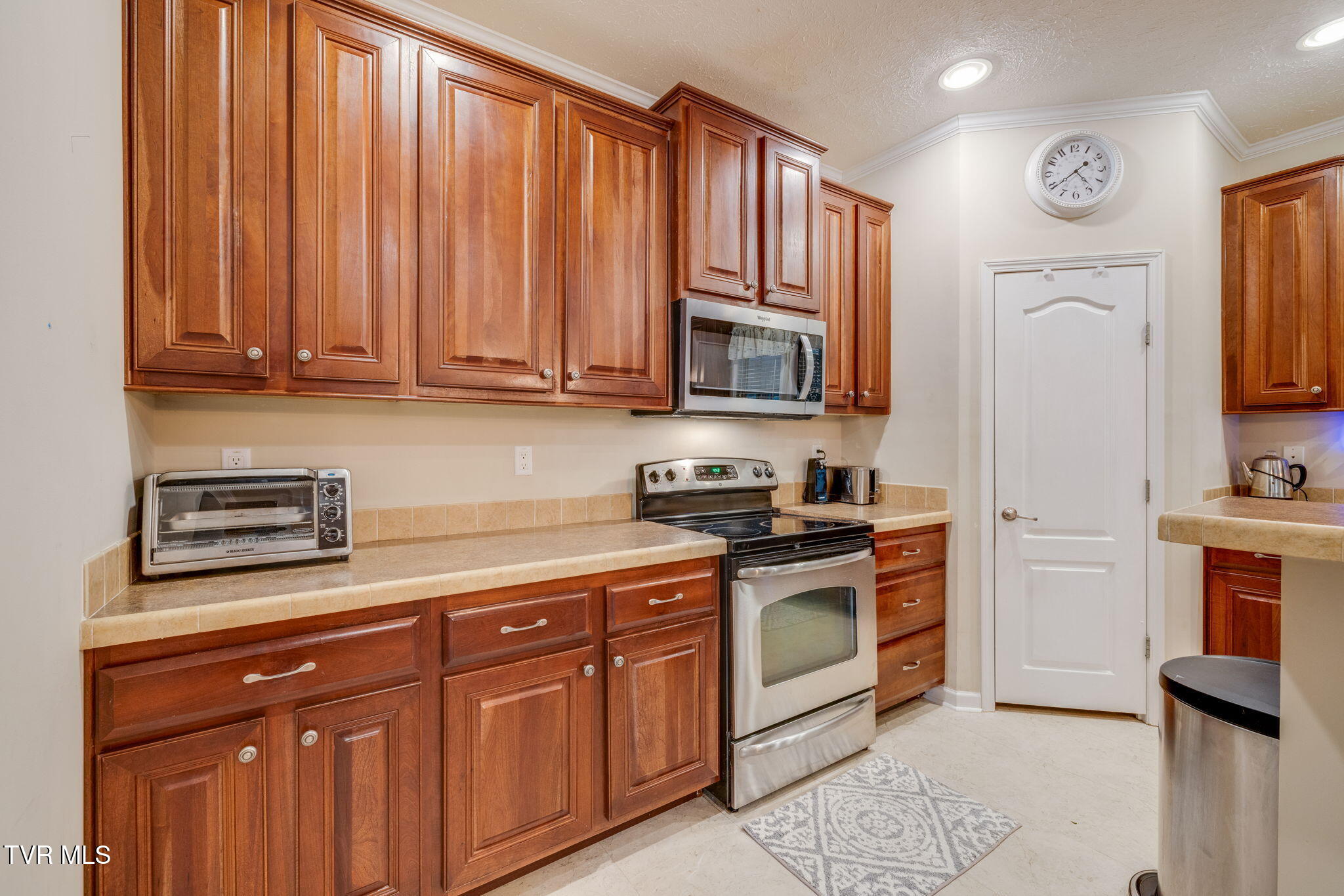 140 Keller Road Afton, TN 37616 - Photo 15 of 47 014