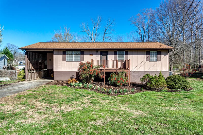 182 South Purdue Avenue Oak Ridge, TN 37830 - Photo 1 of 32 Gallery Image 1
