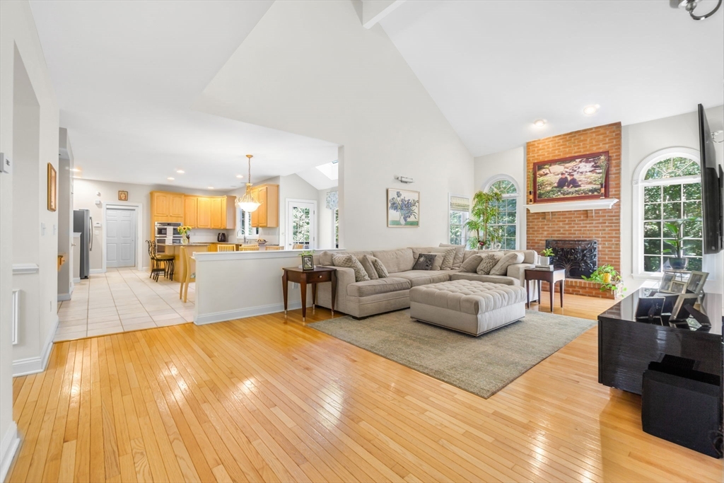 46 Greenwood Road Hopkinton, MA 01748 - Photo 12 of 39