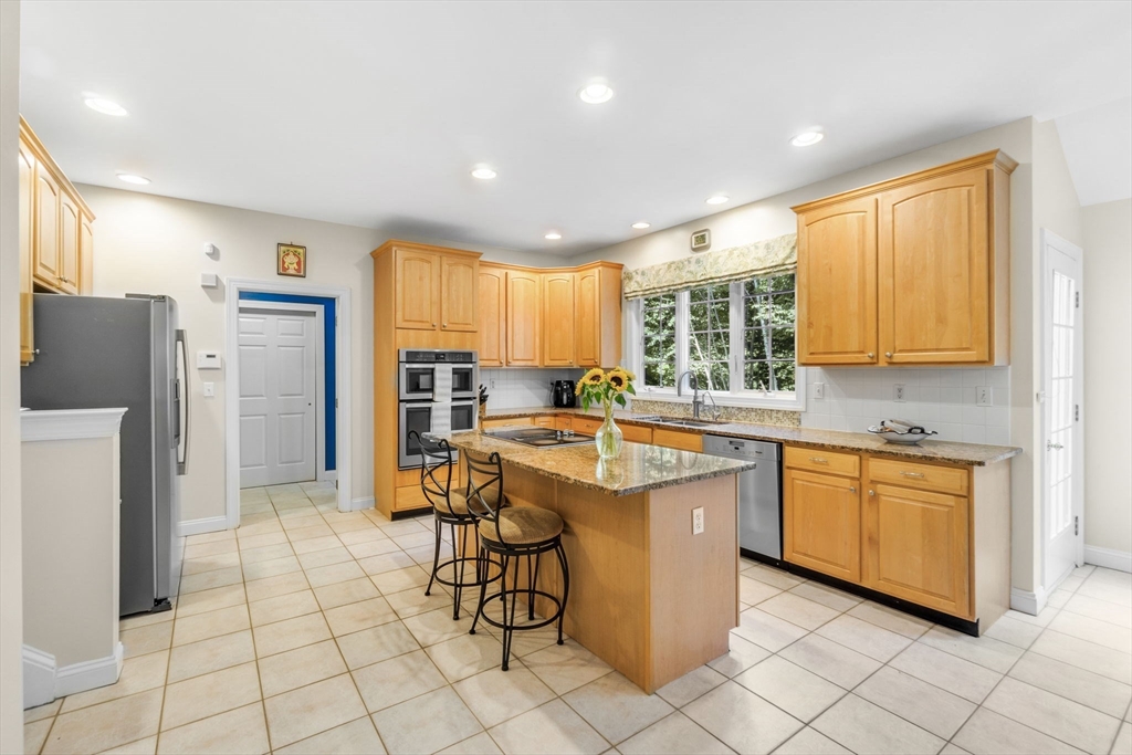 46 Greenwood Road Hopkinton, MA 01748 - Photo 7 of 39