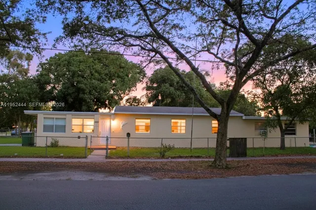 $3,300 | 12885 Northwest 16th Avenue, North Miami, FL 33167