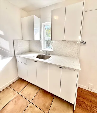 $2,195 | 28 Majorca Avenue, Unit 3, Coral Gables, FL 33134