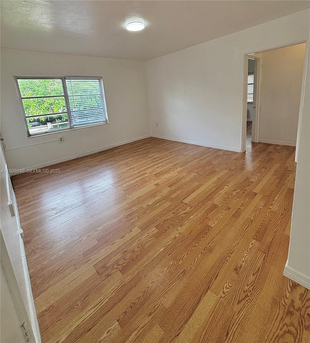 28 Majorca Avenue, Unit 3 Coral Gables, FL 33134 - Photo 3 of 9