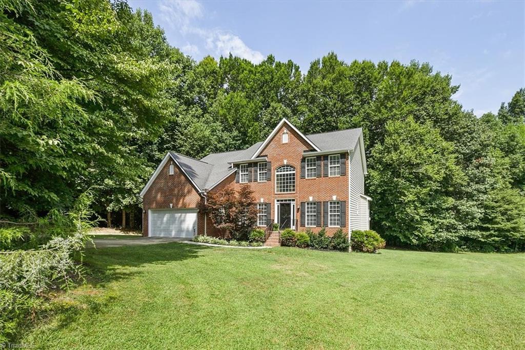 608 Blenheim Court Oak Ridge, NC 27310 - Photo 3 of 44