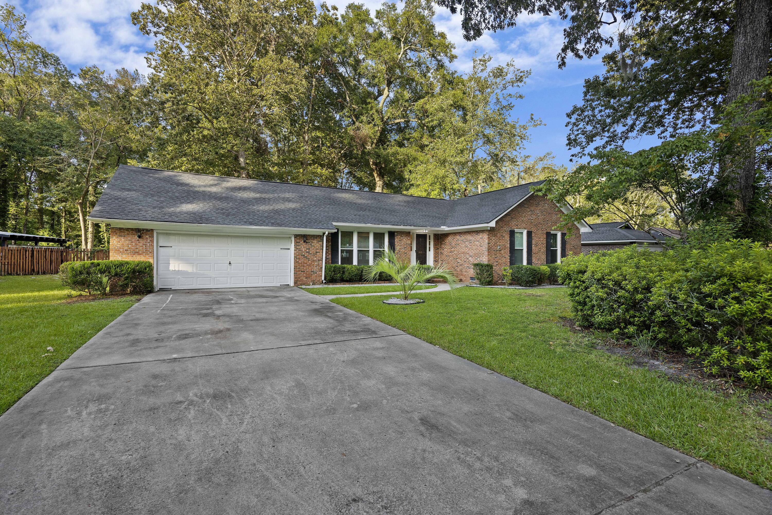 205 Turtle Cove Road Summerville, SC 29485 - Photo 9 of 20 243A8431
