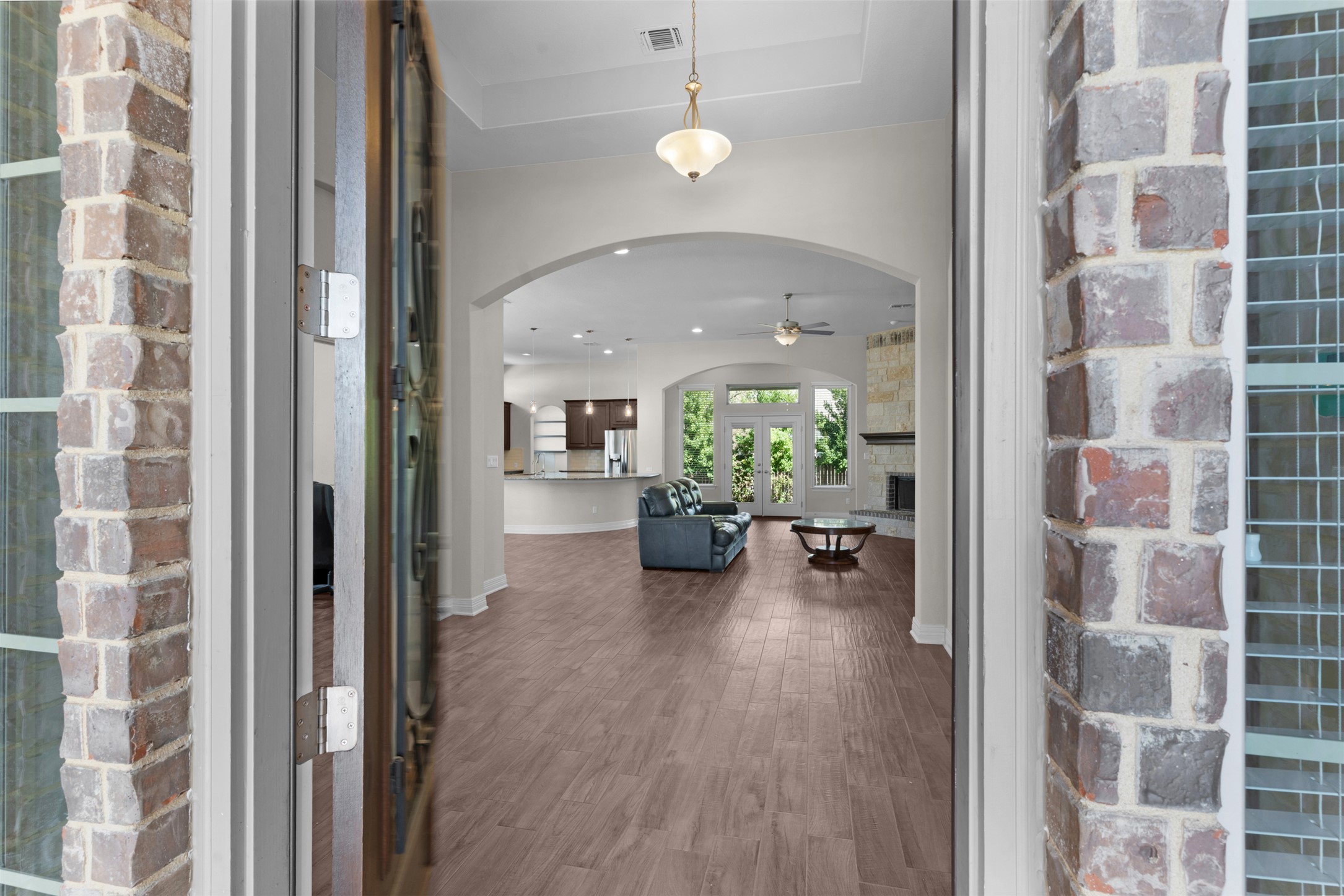 209 Cibolo Ridge Drive Georgetown, TX 78628 - Photo 4 of 39