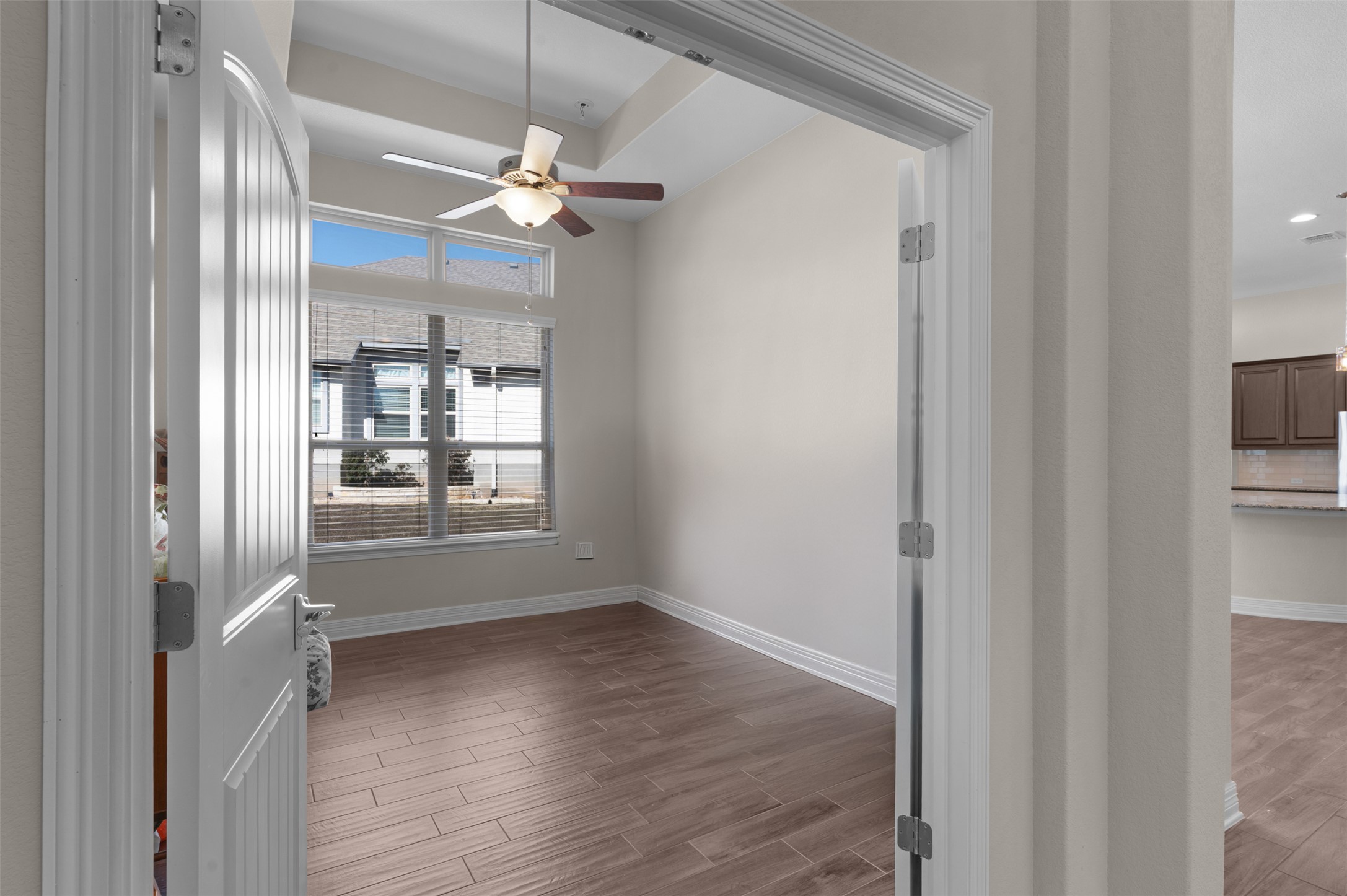 209 Cibolo Ridge Drive Georgetown, TX 78628 - Photo 7 of 39