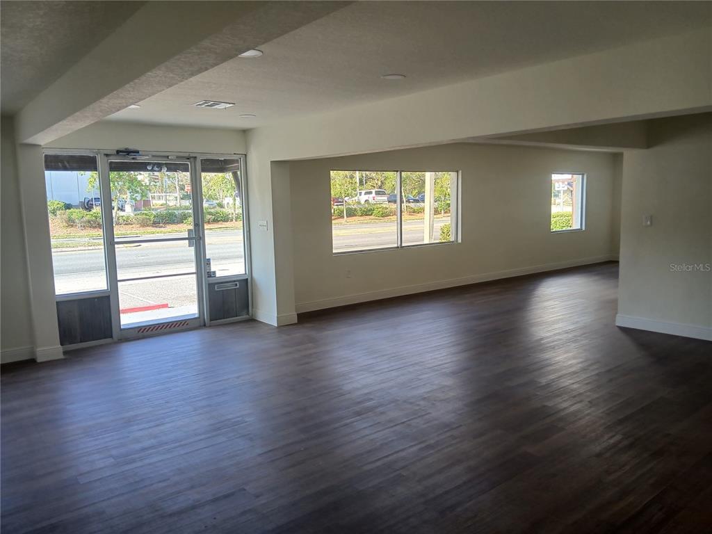 3465 Edgewater Drive Orlando, FL 32804 - Photo 2 of 8