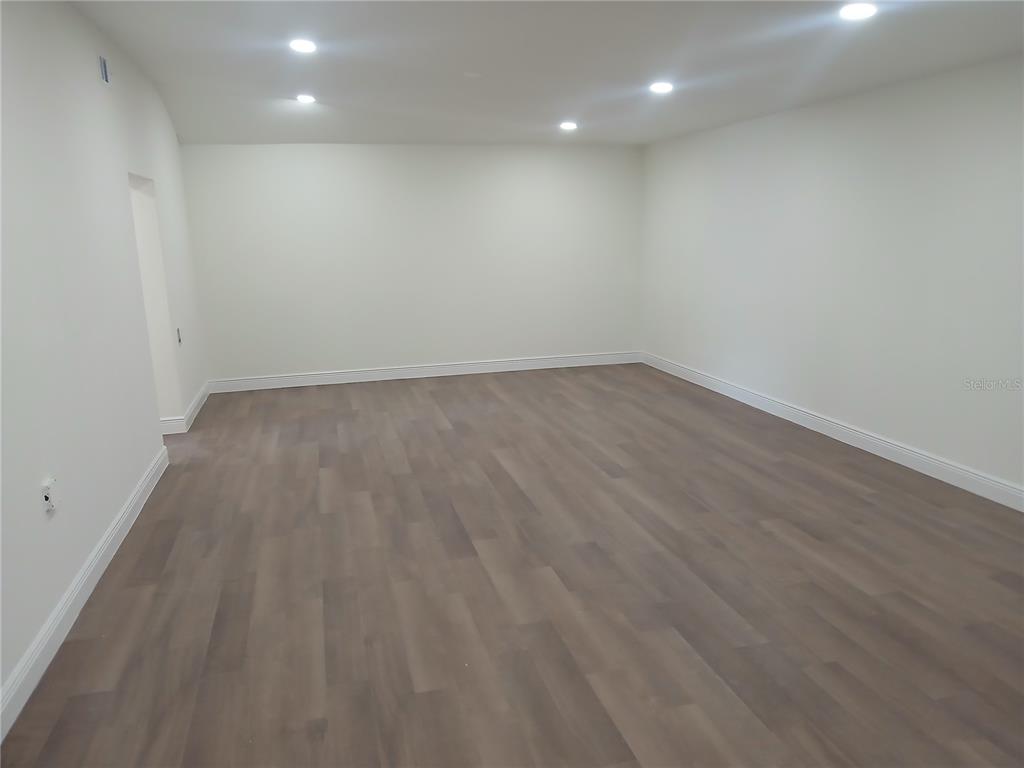 3465 Edgewater Drive Orlando, FL 32804 - Photo 5 of 8