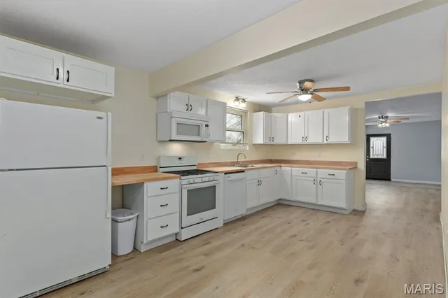 $135,000 | 432 Anderson Street, Carlinville, IL 62626