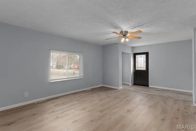 $129,000 | 432 Anderson Street, Carlinville, IL 62626