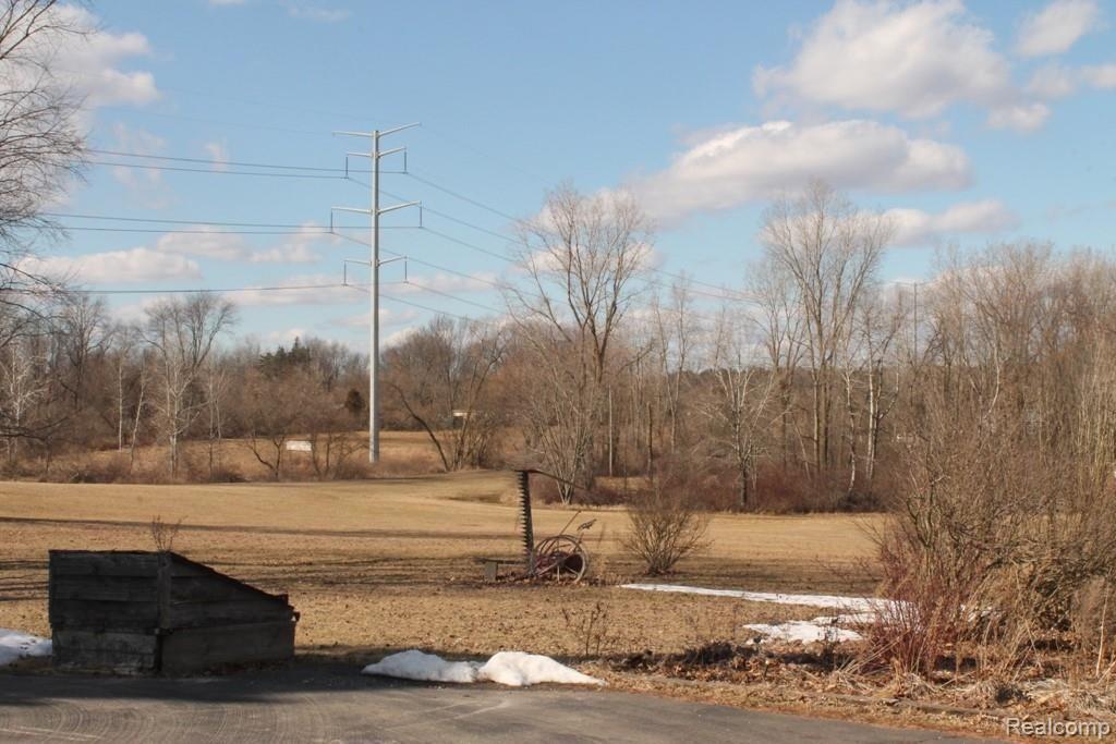 8205 Douglas Road Pinckney, MI 48169 - Photo 69 of 77 Douglas 8205 (66).JPG