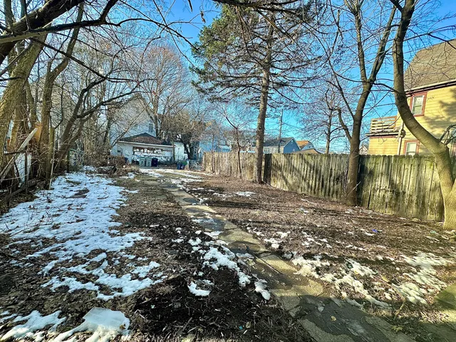 $79,900 | 1515 North 38th Street, Milwaukee, WI 53208