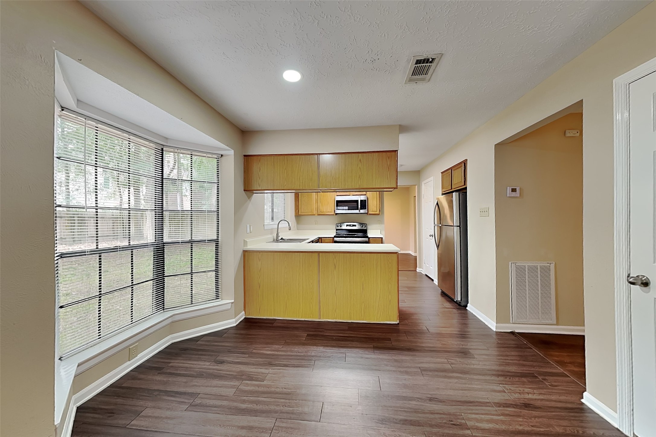 15 Kearny Brook Place Spring, TX 77381 - Photo 7 of 21