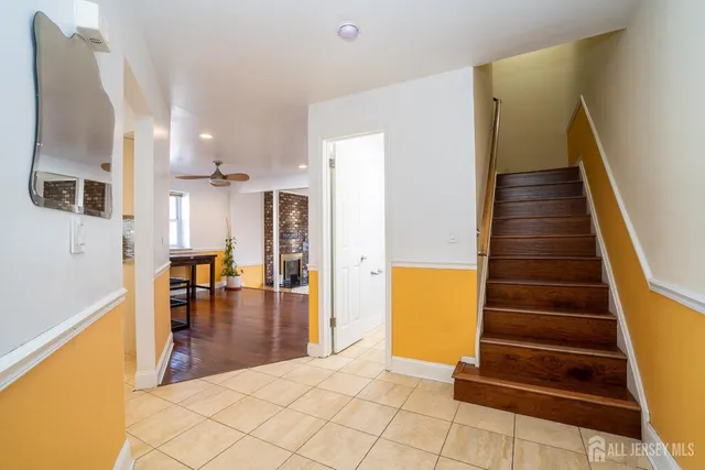 $579,900 | 26 Isaac Drive, Dayton, NJ 08810