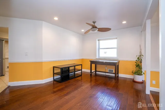 $579,900 | 26 Isaac Drive, Dayton, NJ 08810