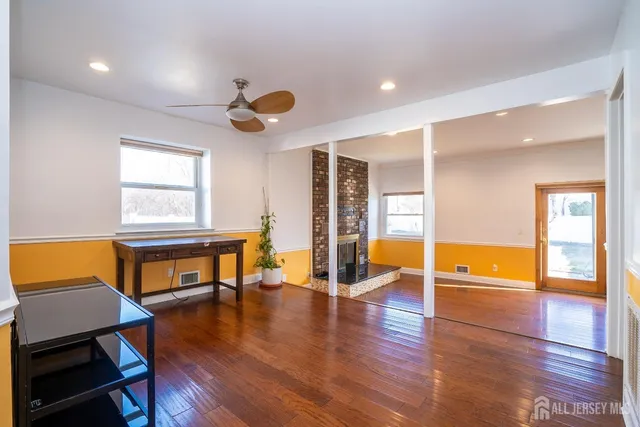 $579,900 | 26 Isaac Drive, Dayton, NJ 08810