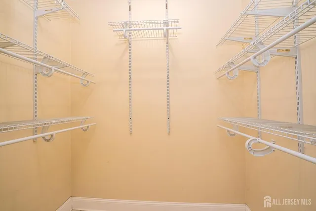 $579,900 | 26 Isaac Drive, Dayton, NJ 08810