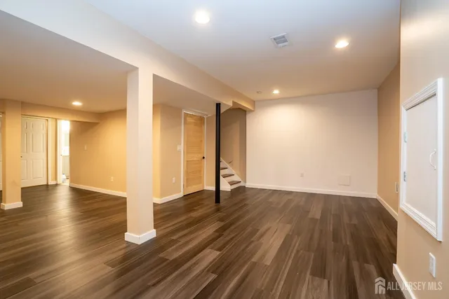 $579,900 | 26 Isaac Drive, Dayton, NJ 08810