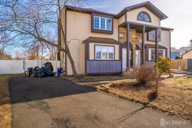 $579,900 | 26 Isaac Drive, Dayton, NJ 08810