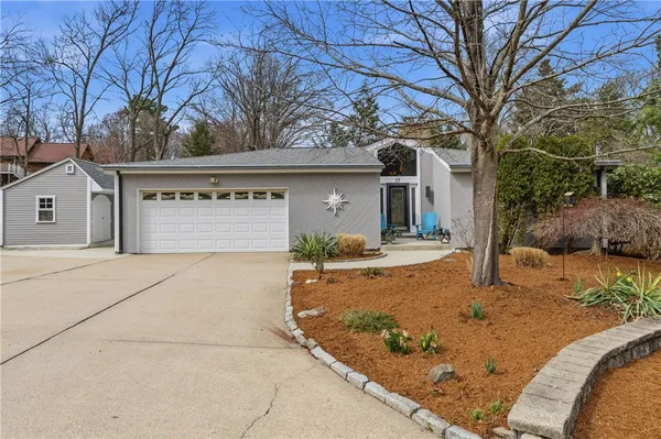 $675,000 | 17 Morpheus Drive, Cumberland, RI 02864
