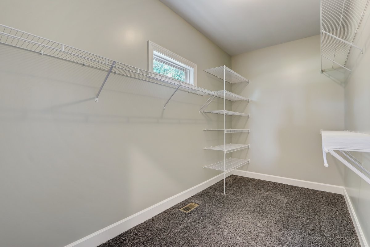 1179 Payne Road Portland, TN 37148 - Photo 14 of 34 a view of an empty room with empty racks
