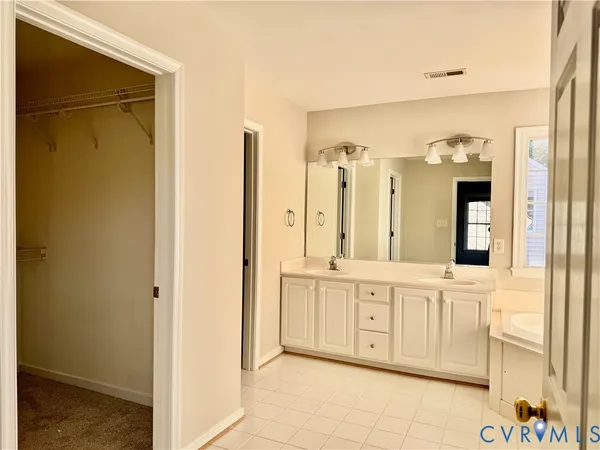 $3,600 | 11800 Autumnwood Court, Glen Allen, VA 23059