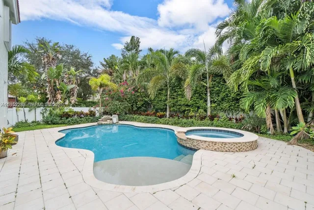 $5,100 | 5310 Northwest 124th Way, Unit 5310, Coral Springs, FL 33076