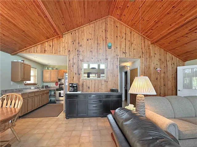 $285,000 | 25433 Rustic Road, Warsaw, MO 65355