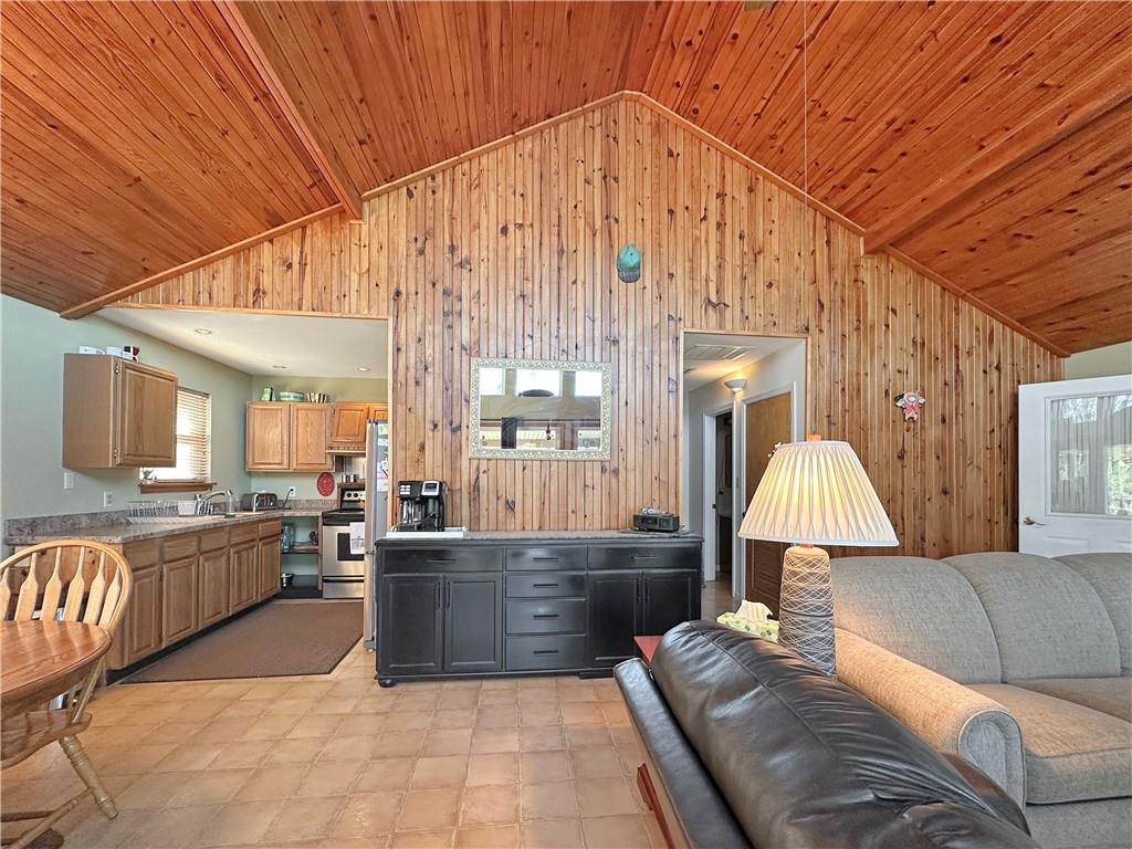 25433 Rustic Road Warsaw, MO 65355 - Photo 14 of 43