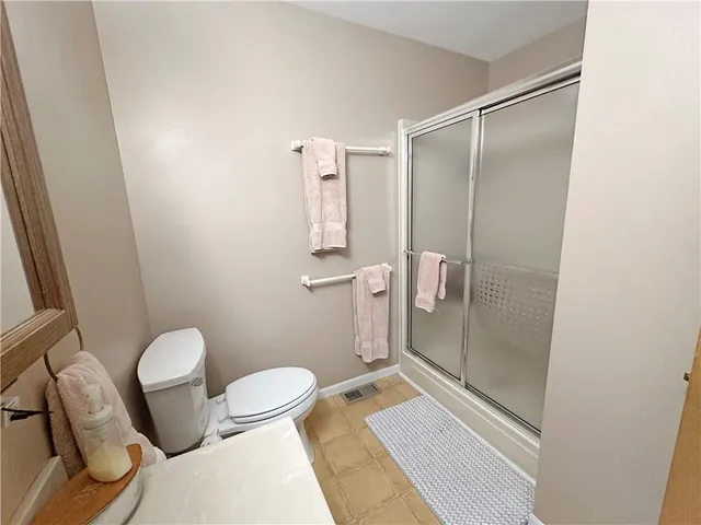 $285,000 | 25433 Rustic Road, Warsaw, MO 65355