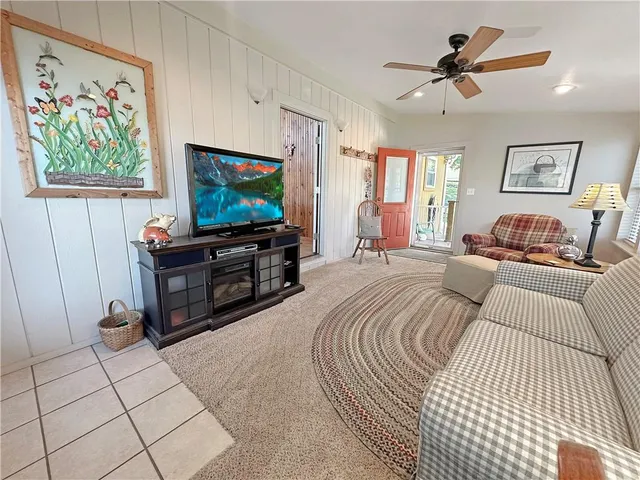 $285,000 | 25433 Rustic Road, Warsaw, MO 65355