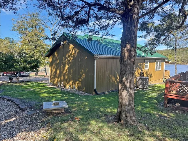 $285,000 | 25433 Rustic Road, Warsaw, MO 65355