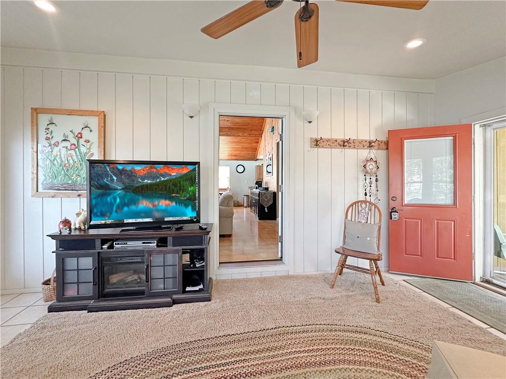 25433 Rustic Road Warsaw, MO 65355 - Photo 5 of 43