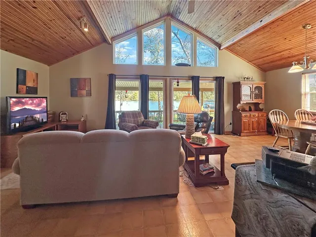 $285,000 | 25433 Rustic Road, Warsaw, MO 65355