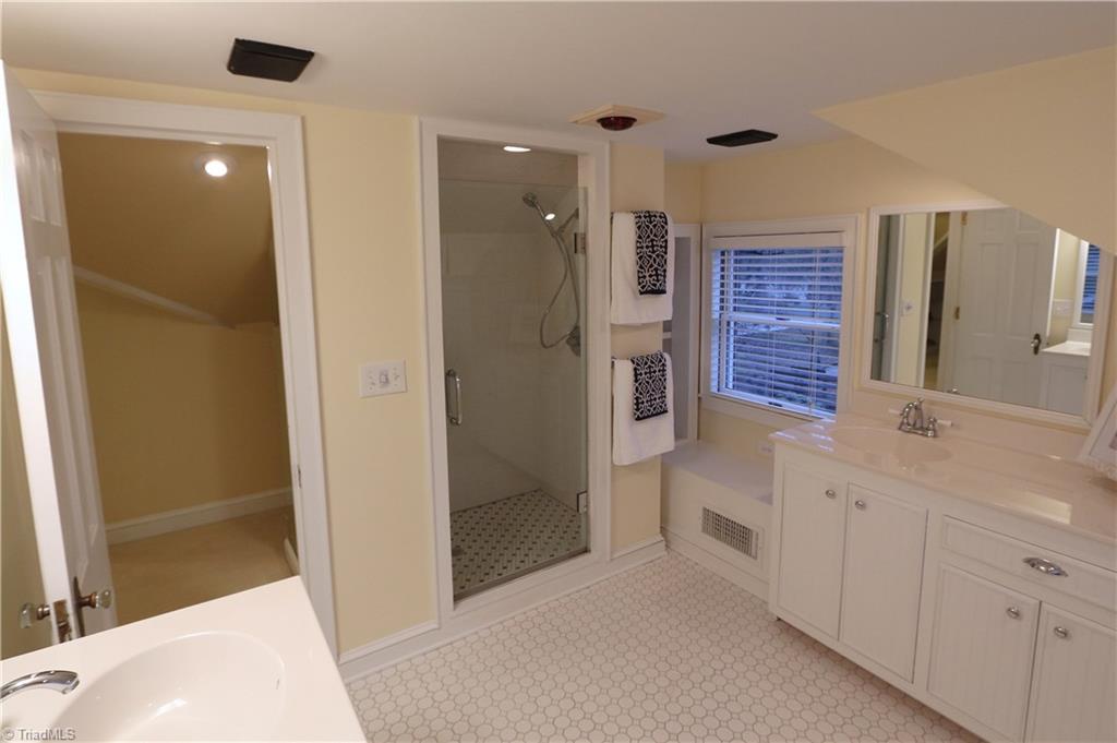 2819 Polo Road Winston-Salem, NC 27106 - Photo 12 of 23 Gallery Image 12