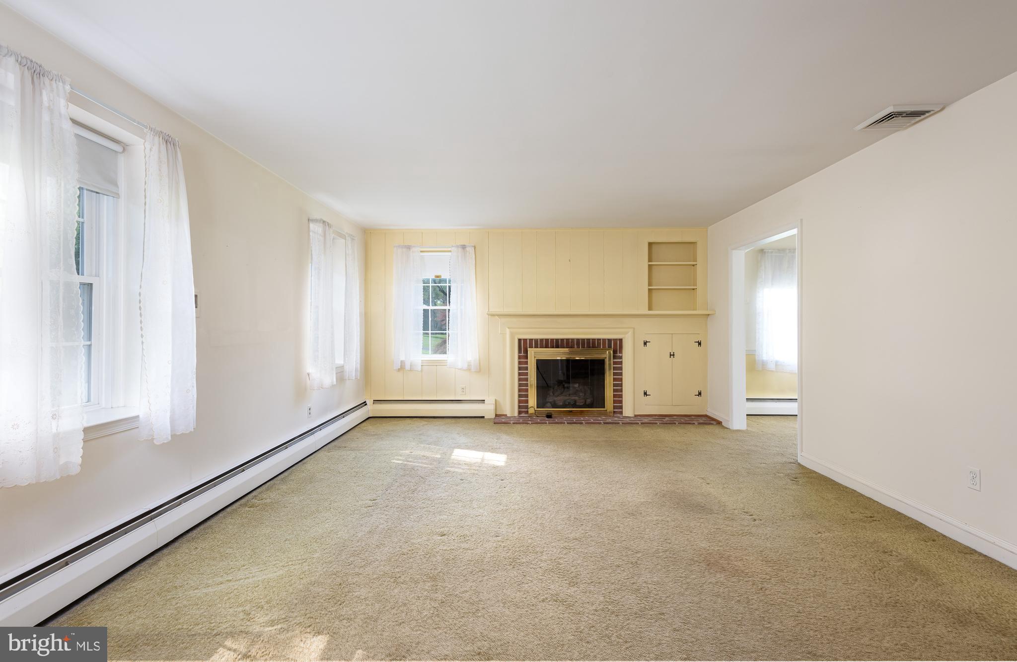 273 Devonshire Road Devon, PA 19333 - Photo 4 of 30