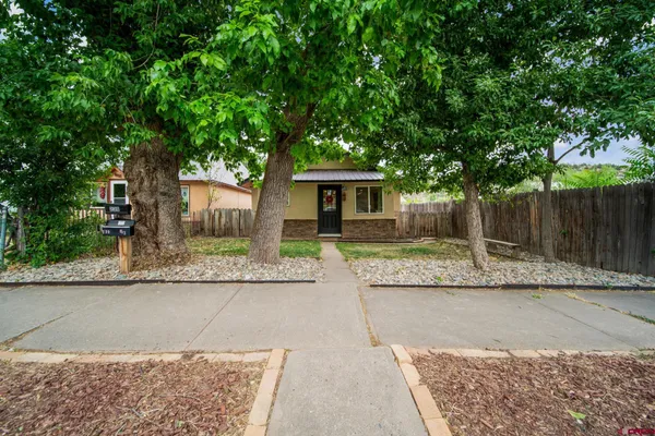 $789,000 | 230 East 6th Avenue, Durango, CO 81301