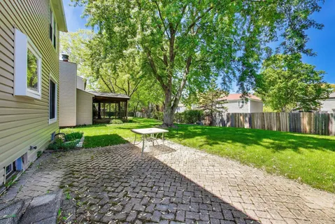 $419,900 | 1276 Chatham Lane, Roselle, IL 60172