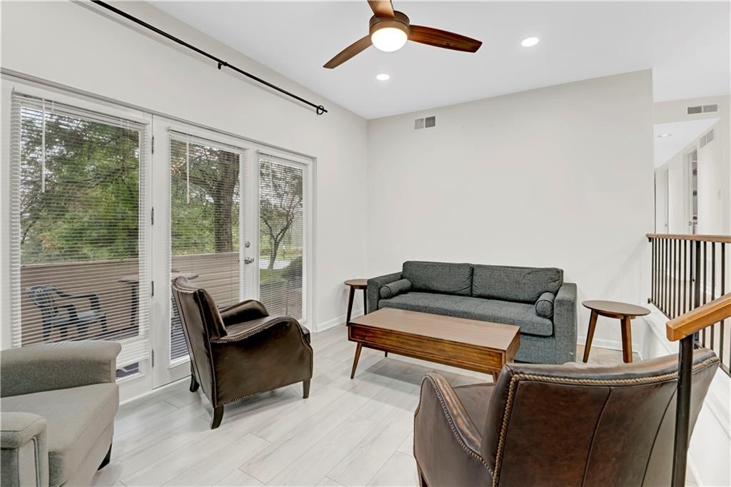 2405 Kenzie Road Pittsburgh, PA 15205 - Photo 11 of 36 Gallery Image 11