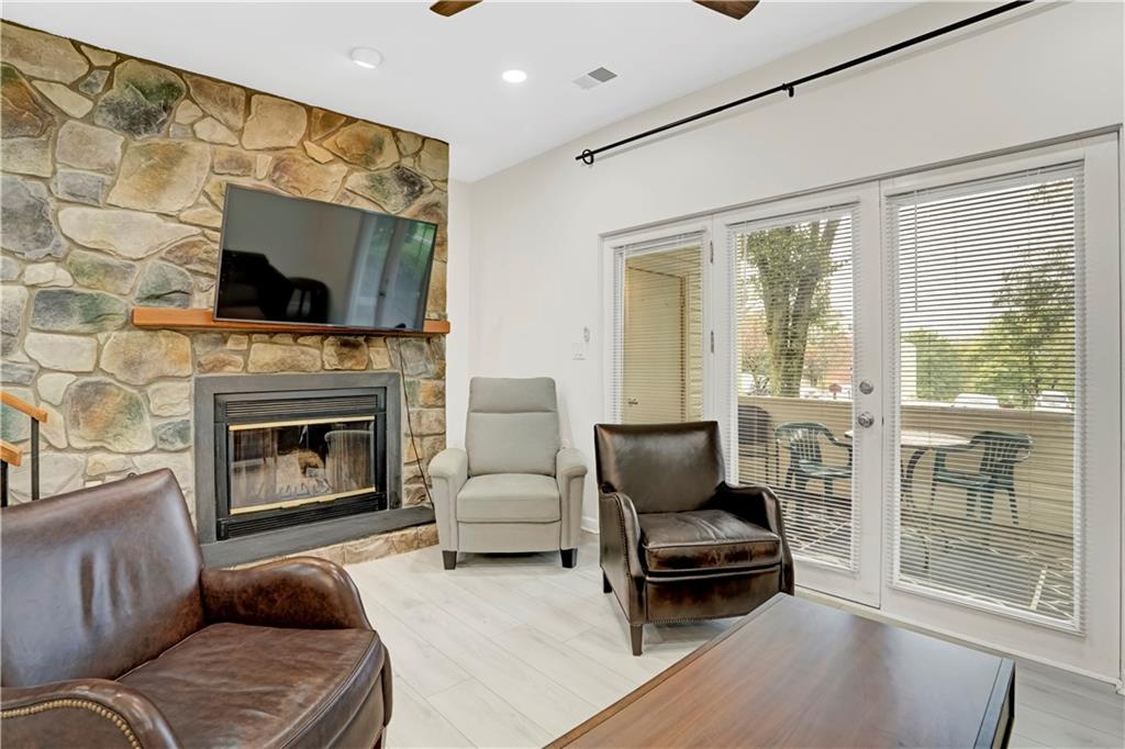 2405 Kenzie Road Pittsburgh, PA 15205 - Photo 12 of 36 Gallery Image 12