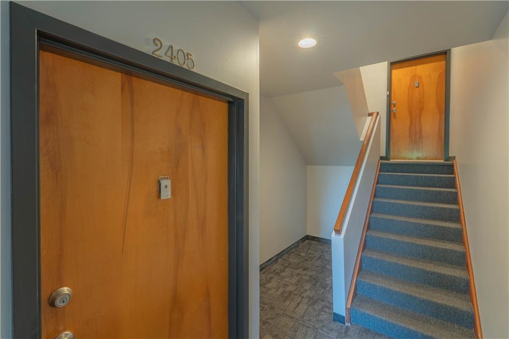 2405 Kenzie Road Pittsburgh, PA 15205 - Photo 2 of 36 Gallery Image 2