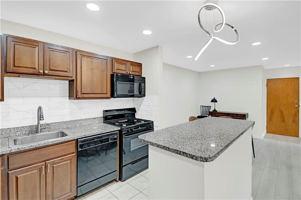 2405 Kenzie Road Pittsburgh, PA 15205 - Photo 8 of 36 Gallery Image 8