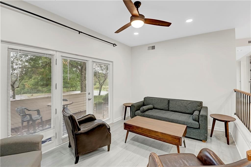 2405 Kenzie Road Pittsburgh, PA 15205 - Photo 10 of 36 Gallery Image 10