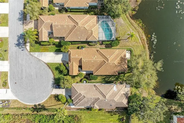 $475,000 | 3907 Alamanda Drive, Sarasota, FL 34238