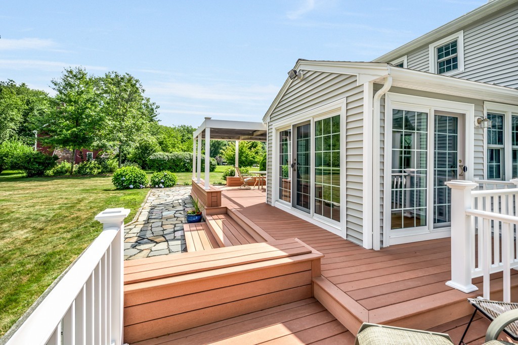 7 Lakeview Circle Sutton, MA 01590 - Photo 28 of 30 Gallery Image 28